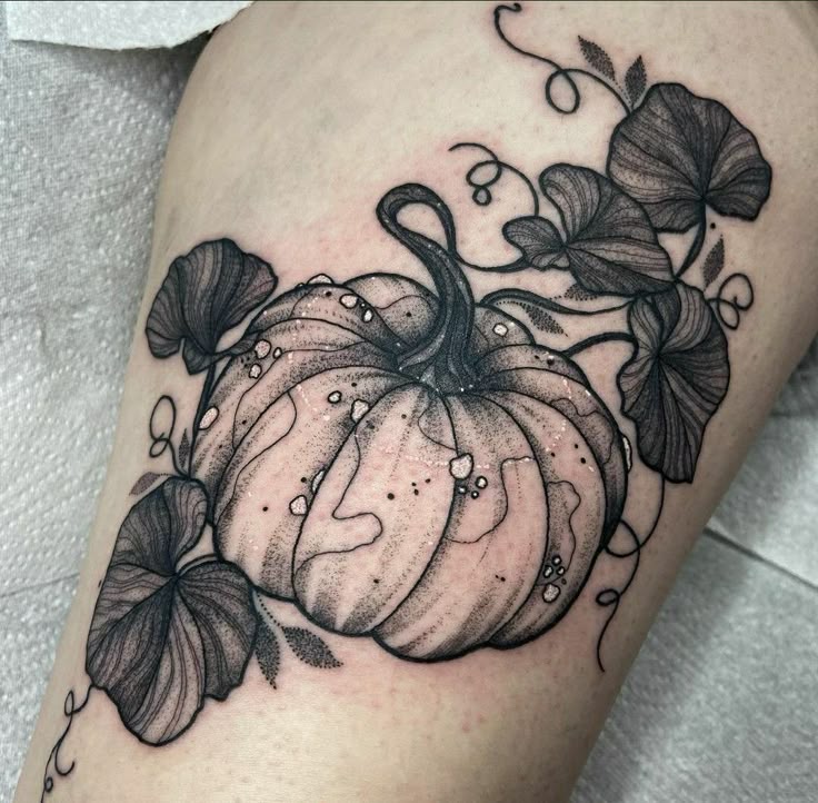 Pin by caterra driessen on ink | Pumpkin tattoo, Halloween tattoos, Tattoos