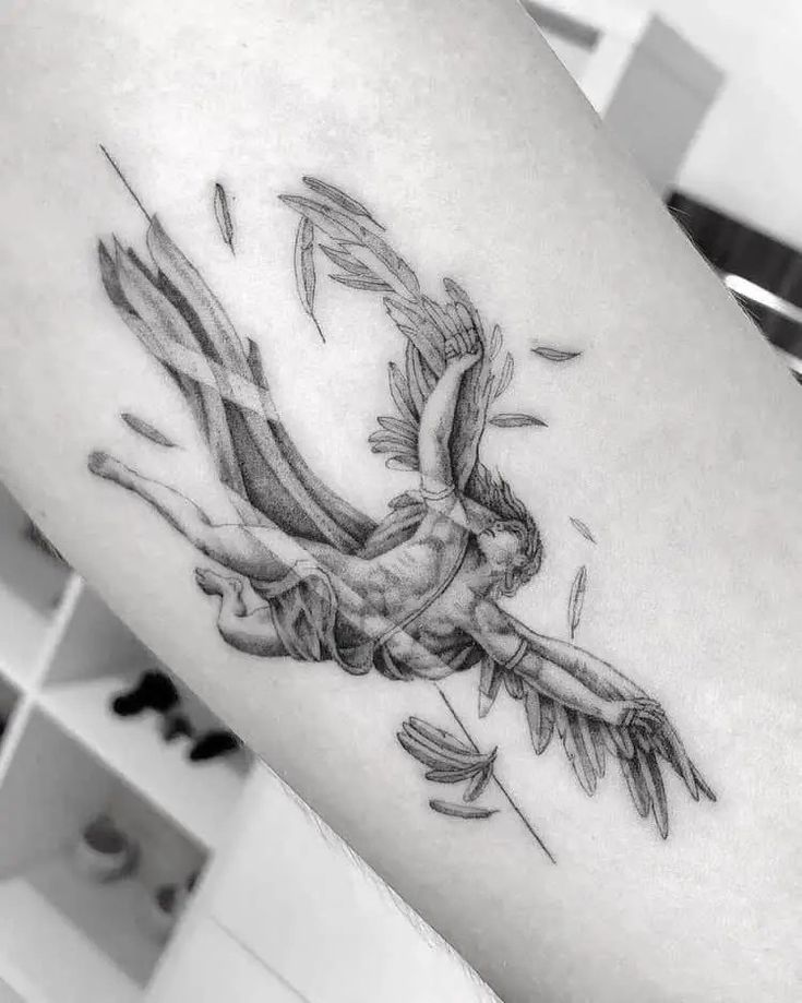 ICARUS TATTOO: Meanings, Tattoo Ideas & Tattoo Designs - TATTOOGOTO
