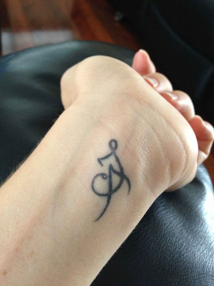 40 Letter T Tattoo Designs, Ideas and Templates - Tattoo Me Now