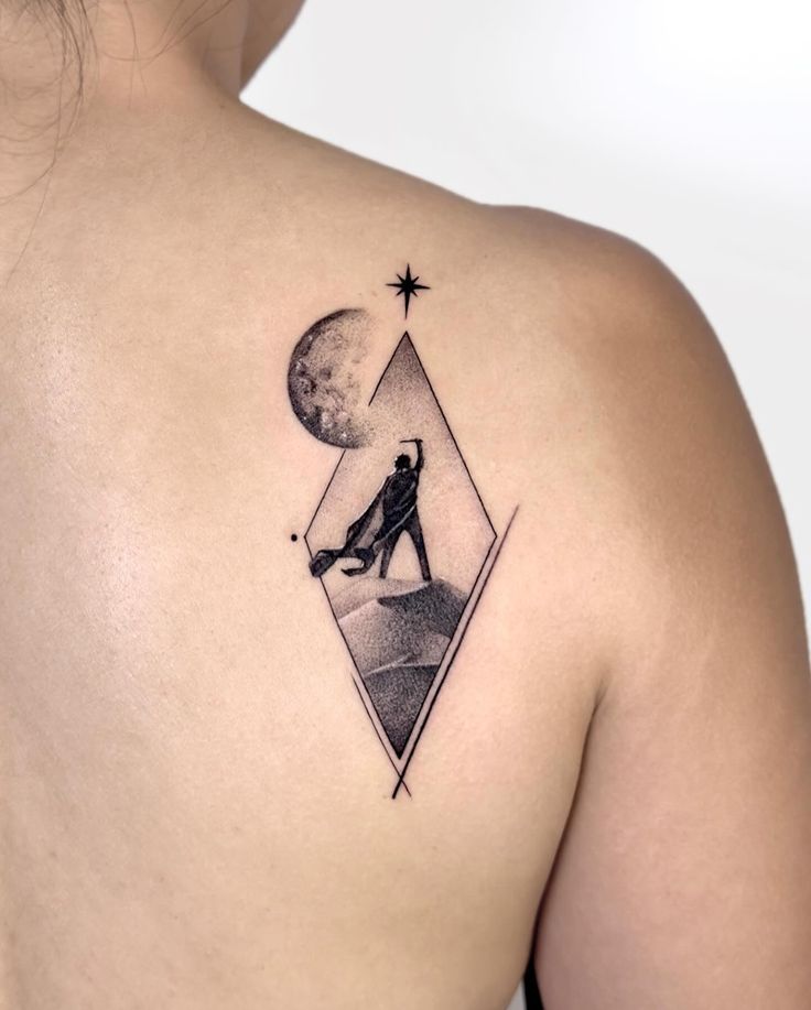 D U N E• 💡 Custom Design 🤍Thank you ~ . . . . . . ##hktattoo  #hktattooartist #flashtattoo  #tattoohk#hongkongtattoo#hktattooflash#blackworktattoo#geometrictattoo#finelinetattoo#dunetattoo#tattooart# tattooideas#852tattoo#香港紋身#香港刺青