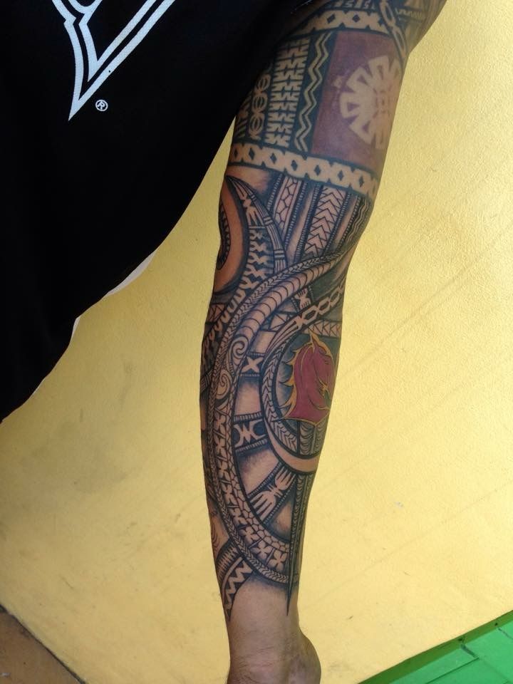 Fiji tattoo design. | Tattoos, Polynesian tattoo sleeve, African sleeve  tattoo
