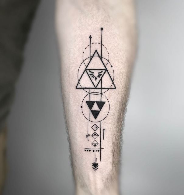 Jadyn Pang on Instagram: "✌️Zelda Triforce tattoo! 👉Custom design!  ✓Booking's open! DM for an appointment !" | Zelda tattoo, Gaming tattoo,  Gamer tattoos