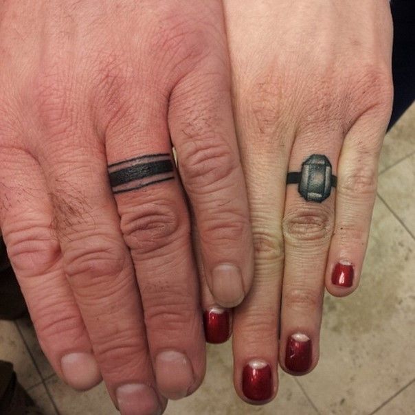 36 Wedding Band Tattoos: Simple But Lovely Designs | Spiritustattoo.com