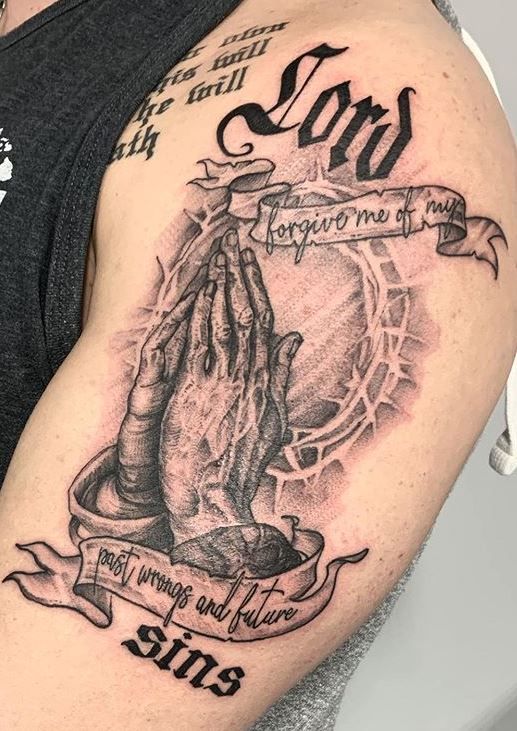 100 Amazing Praying Hands Tattoos Ideas & Meanings – Ultimate Collection -  Tattoo Me Now