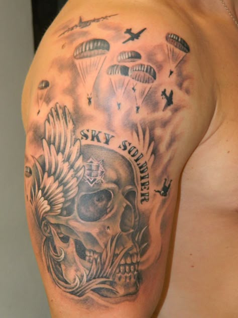 30 Parachute Tattoo Designs for Men