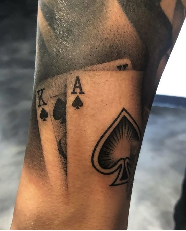 Pin by Jailton Deolindo Mesquita Mesq on 2021 | Ace tattoo, Playing card  tattoos, Card tattoo