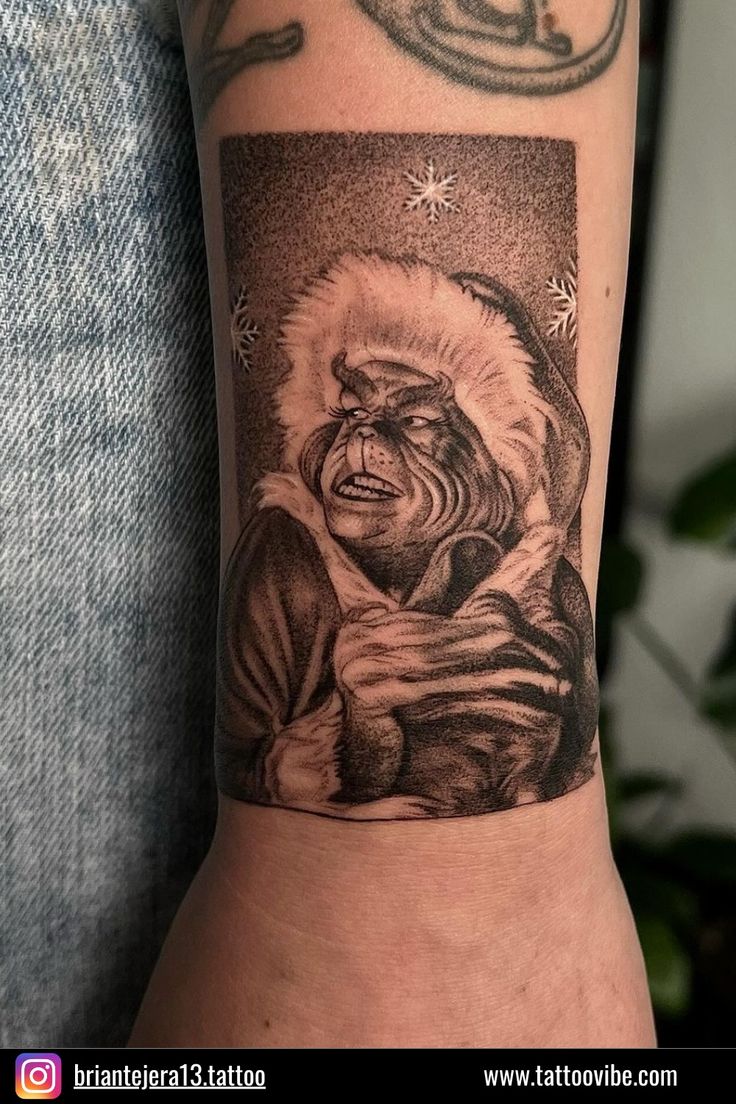 21 Best Grinch Tattoo Ideas To Get You In The Holiday Spirit
