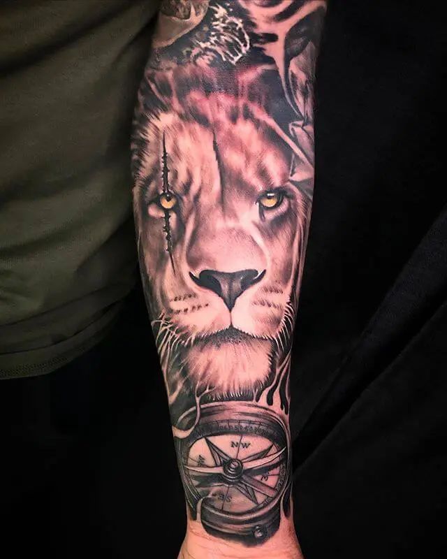 12+ Cool Lion King Tattoo Ideas - Sleeve Tattoo Designs
