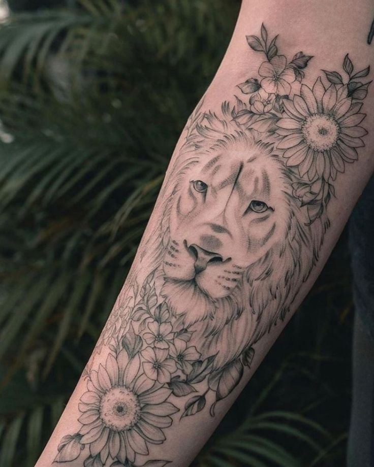 Single Orchid Tattoo Studio's Instagram post: “Amazing lion and floral by  @omar_feliciiano ...