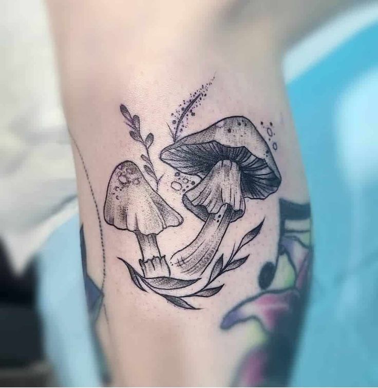 30+ Amazing Mushroom Tattoo Design Ideas (and What They Mean)