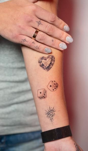 Pin by Tiziana on Tatz | Dice tattoo, Tattoo designs, Tattoos