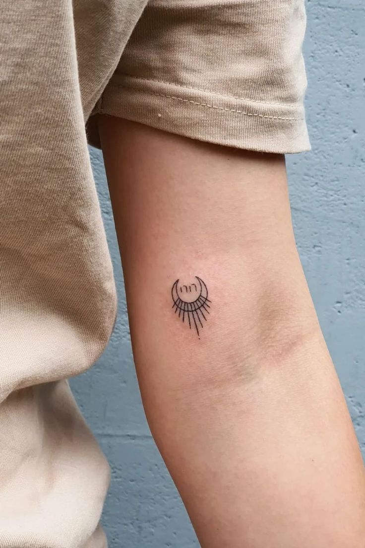38 Amazing Small Sun and Moon Tattoo Ideas