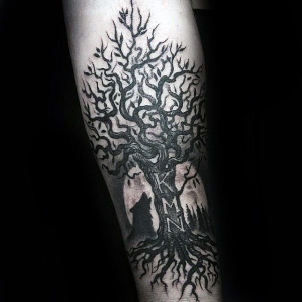 59 Emotive Family Tree Tattoo Designs for Men