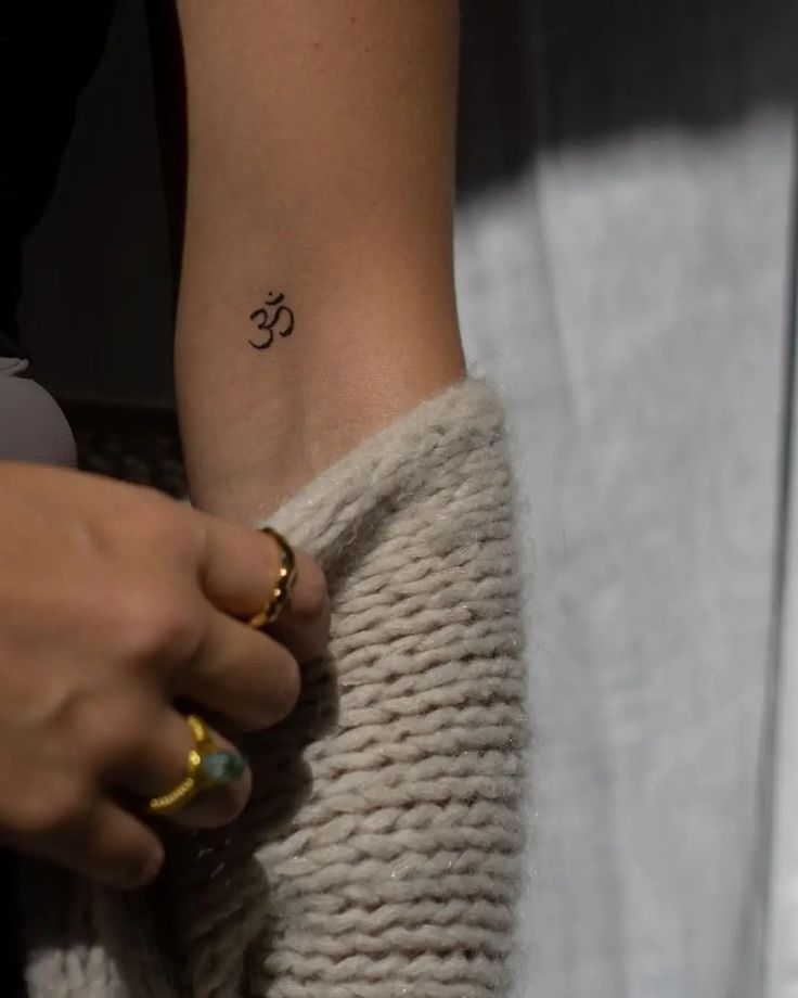 22 Spiritual Tattoo Ideas & Their Meaning - Spiritvibez