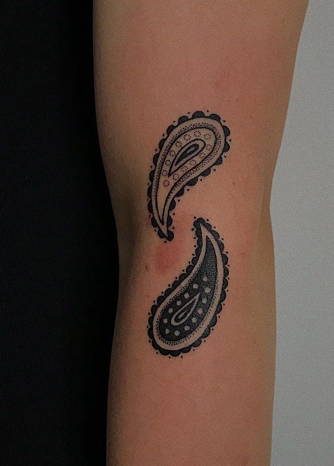 CLEANEST PAISLEY TATTOOS YOU NEED TO SEE