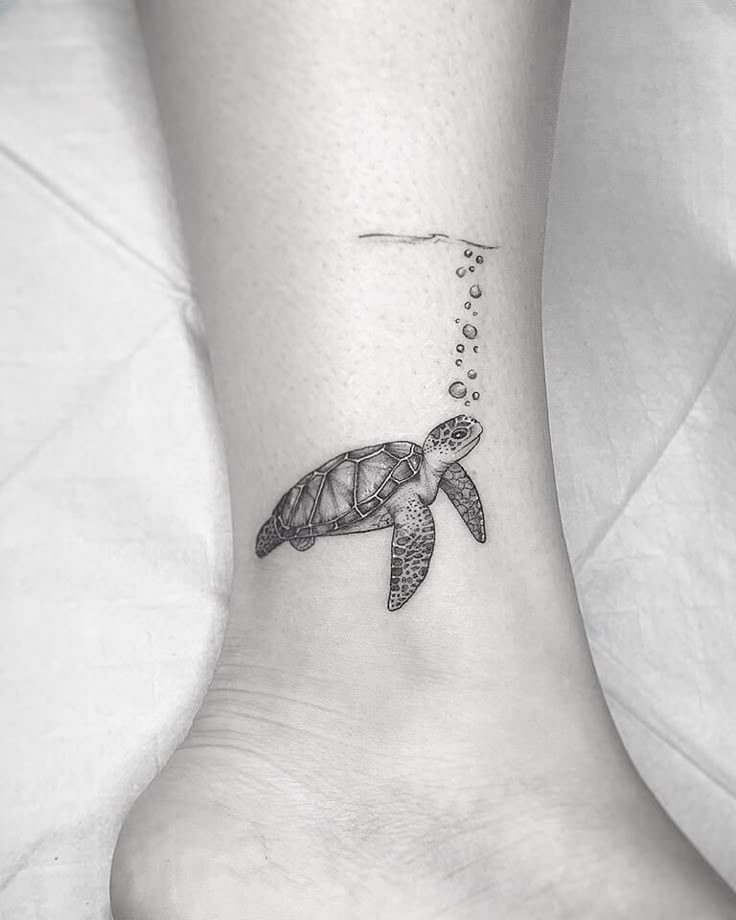 12+ Black and White Sea Turtle Tattoo Designs