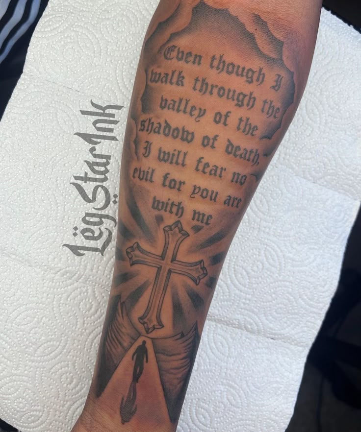 Pin by 𝐴𝑠ℎ𝑎𝑛𝑡𝑖♡︎ on Tattoo ideas in 2025 | Half sleeve tattoos for  guys, Cool forearm tattoos, Half sleeve tattoos forearm