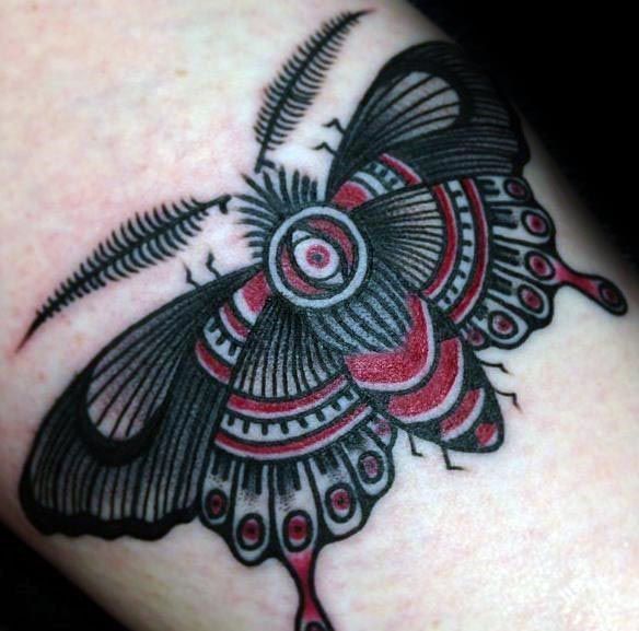 50 Traditional Moth Tattoo Designs for Men