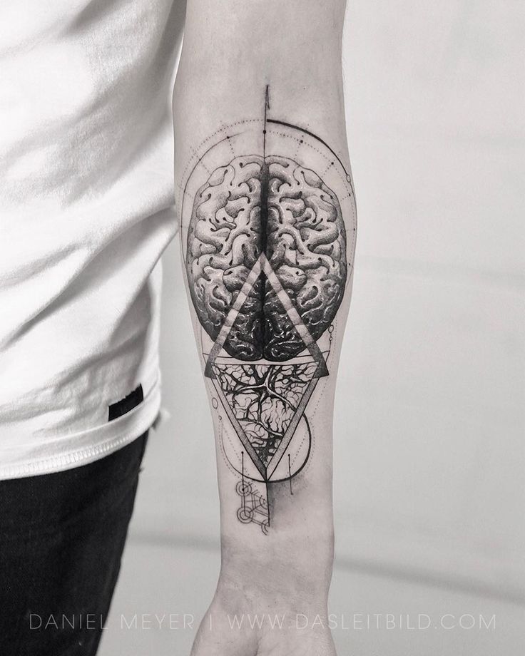 The human brain processes 4,000,000,000 bits of information a second. Be  grateful for having this gift. Los Angeles booking requests:  www.dasleitbild.com/contact or contactleitbild@gmail.com #humanbrain  #neurology #neurons #losangeles #dotworktattoo ...