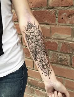 13 Tattoo Ideas | lakshmi images, goddess lakshmi, hindu deities