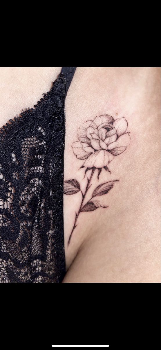 Sexy small rose tattoo 🌹 #rosetattoo #grointattoo #finelinetattoo