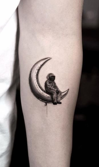 65 Trendy Astronaut Tattoos, Ideas and Meanings - Tattoo Me Now