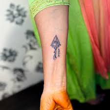 Lord Murugan Vel #முருகா 🩵 @tattoochennai #tattooshop #tattoostudio #tattoo #inkedgirls #ink #murugansongs #murugantattoo #veltattoodesign #muruganthunai🙏❤️🙏🦚⚜️👉✨💕💞💯📿 #tattootime