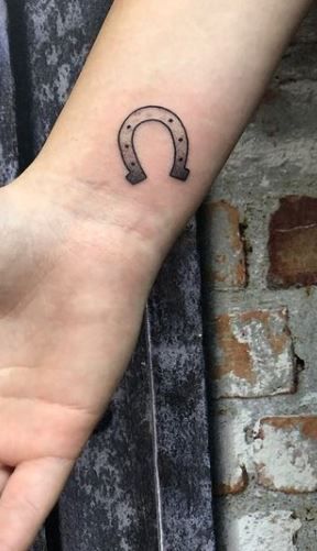 Trendy Horseshoe Tattoos | Horse shoe tattoo, Tattoos, Cowgirl tattoos