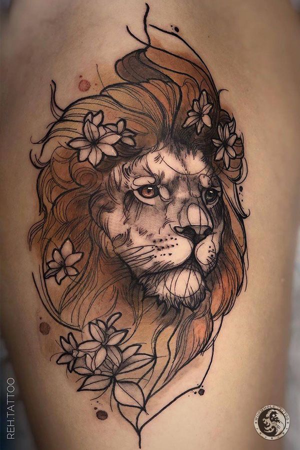 Lion tattoo for men by tattoo artist Renata Henriques | Sao Paulo Brazil