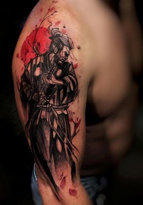 Tatuagem de Samurai: Significado & 30 Inspirações Incríveis!