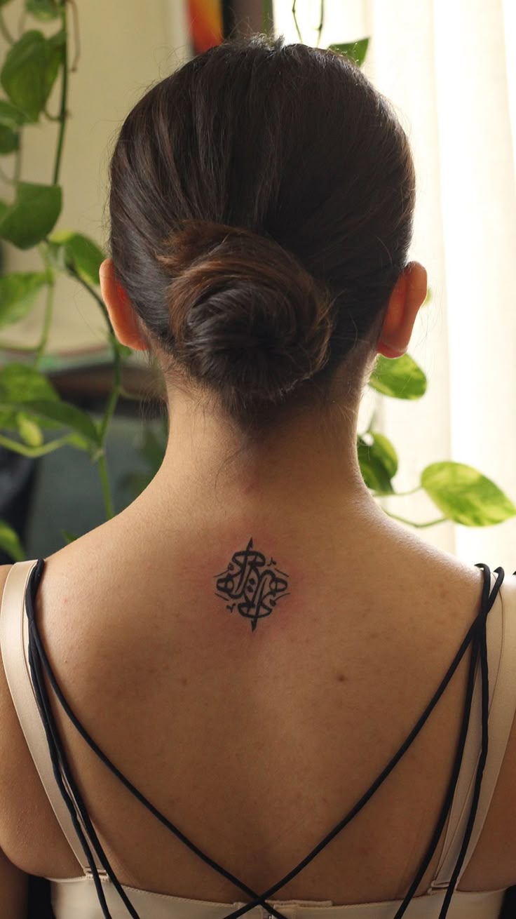 100 Amazing Persian Tattoo Design with Meaning, Ideas and Celebrities - Body Art Guru