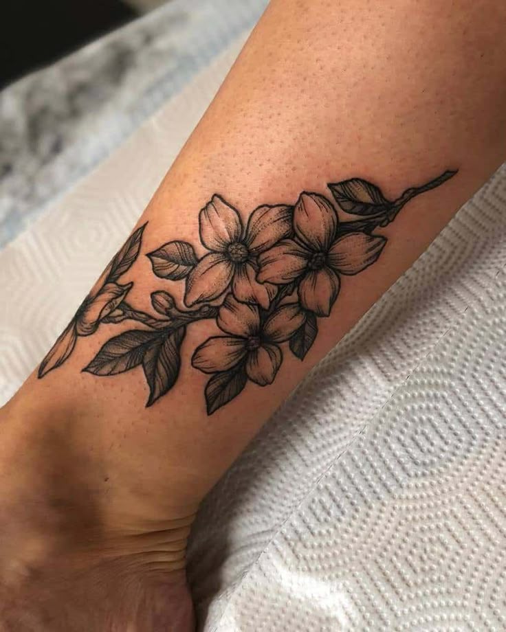 Symbolic and Beautiful Dogwood Flower Tattoo Ideas