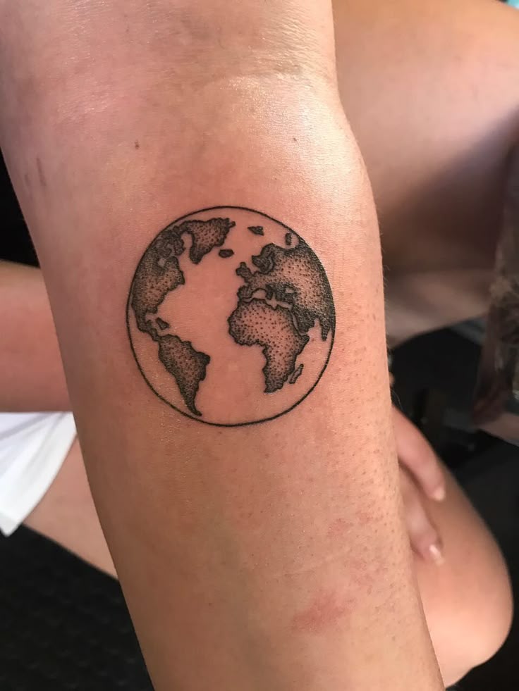 63+ Meaningful Earth Tattoos Designs You Must Try (2024)