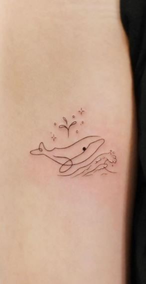85 Magnificent Whale Tattoos, Ideas, & Meaning - Tattoo Me Now | Minimalist  tattoo, Whale tattoos, Hand