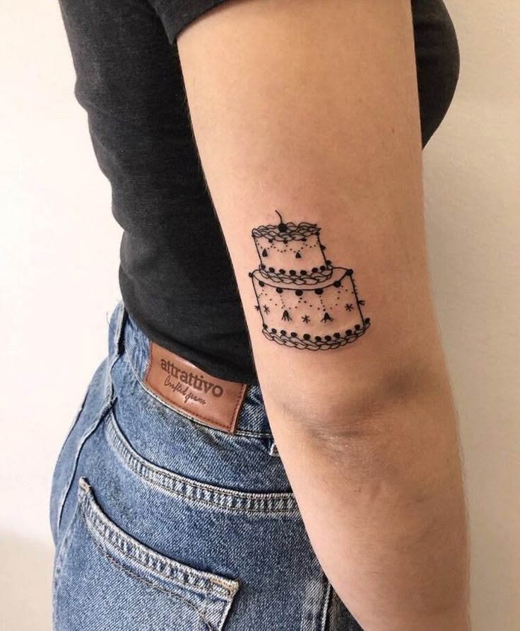 15 Cute Birthday Cake Tattoos Ideas That Are Sentimental & Sweet — Bustle