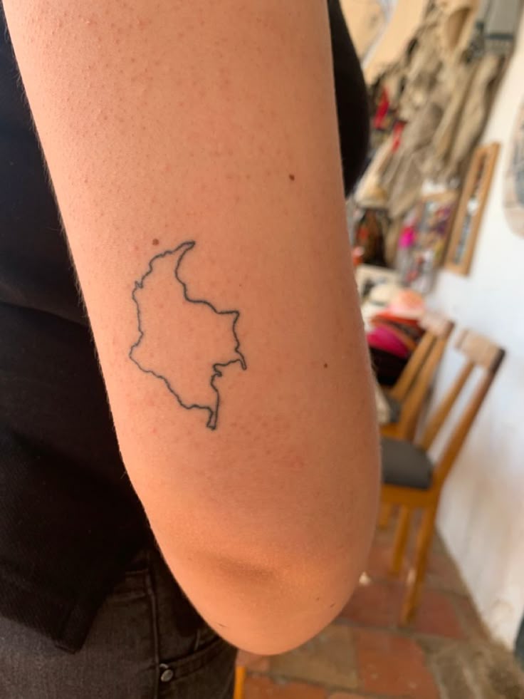 colombian map tattoo | Small tattoos for guys, Discreet tattoos, Shape  tattoo