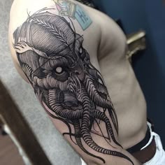 42 tattoo ideas | cthulhu tattoo, cthulhu, lovecraftian
