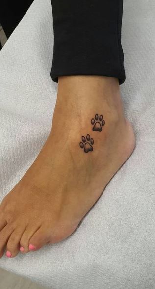 30 Paw Print Tattoos / Ideas, Designs & Pictures - Tattoo Me Now