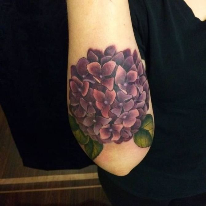 20 Hydrangea Tattoos