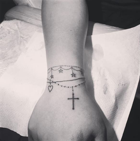 50+ Wrist Bracelet Tattoos For Women (2024) With Ankle Designs