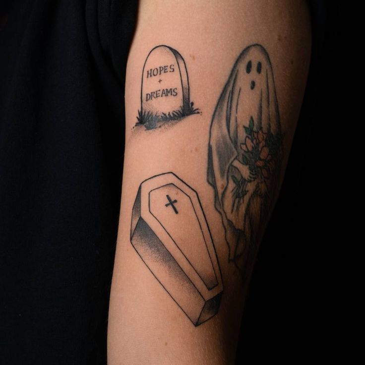 Coffin and tombstone. Ghost done by other local artis.