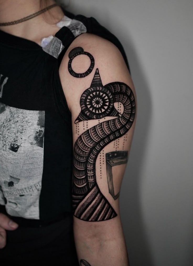 Pin by Teresa Dennis on Dune | Cloak and dagger tattoo, Tattoos, R tattoo