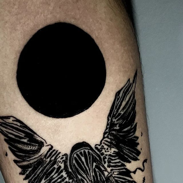 Cadu Martins ByArtTattoo on Instagram: "Arte do Álbum do @sleep_token -  Take me back to Eden . . . #sleeptokentattoo #sleeptoken #mortetattoo  #ceifadortattoo #a… | E tattoo, Tattoos and piercings, Token