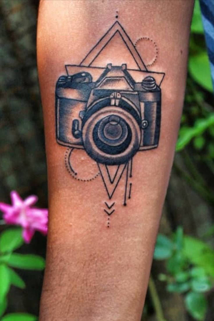 CAMERA TATTOO DESIGNS