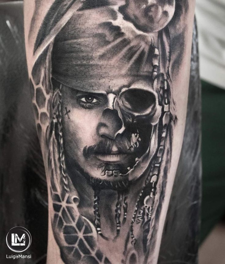 Realistic Tattoo of the portrait of Johnny Depp , Jack Sparrow fromPirates  of Caribbean info@luigimansi.it Instgram: @luigimansitattoo #Ink #Tattoo  #Tatuaggio #Art #artist #design #drawing #B&W #photography #surrealistic  #Johnnydepp ...