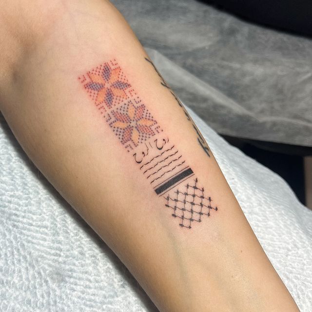 DXBINK Dubai Tattoo Studio by Yoke on Instagram: "“روح الروح” Rooh roohi, is an Arabic language endearing term that literally means the soul of my souls and reserved for those whom we