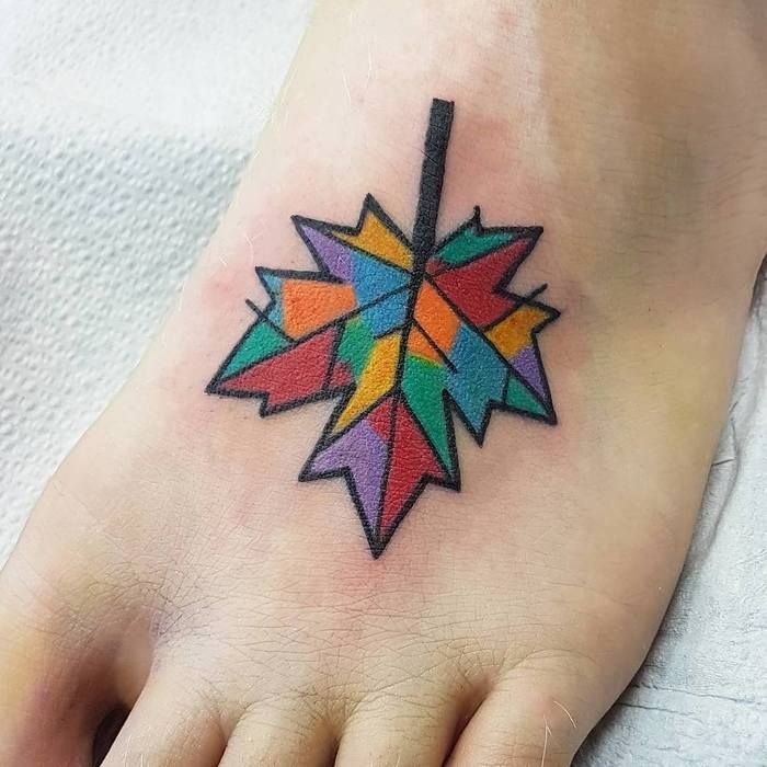 33 Gorgeous Maple Leaf Tattoo Designs - Page 2 of 3 - TattooBloq