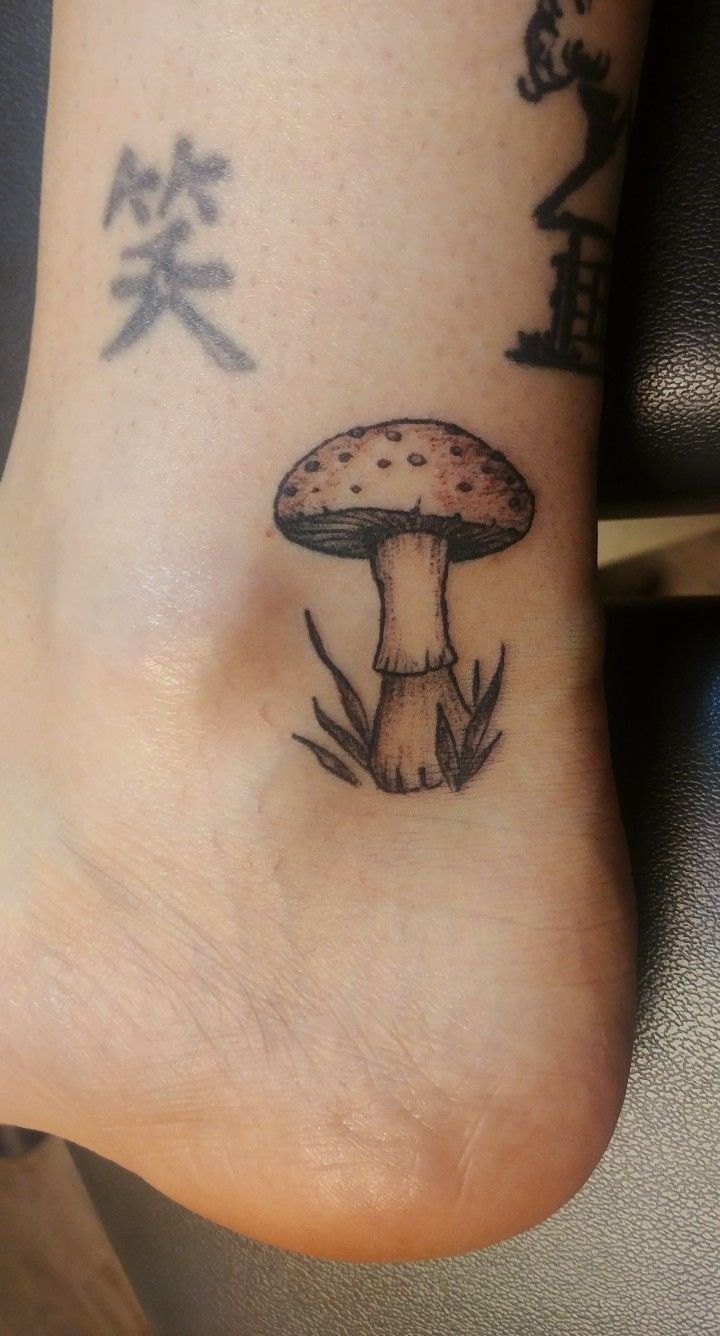 240+ Radiant Mushroom Tattoos Ideas and Designs (2024)