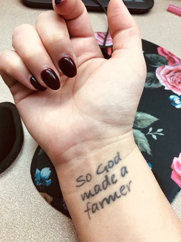 Pin by Hope Simpson on Tattoes | Finger tattoo for women, Finger tattoos,  Basic tattoos