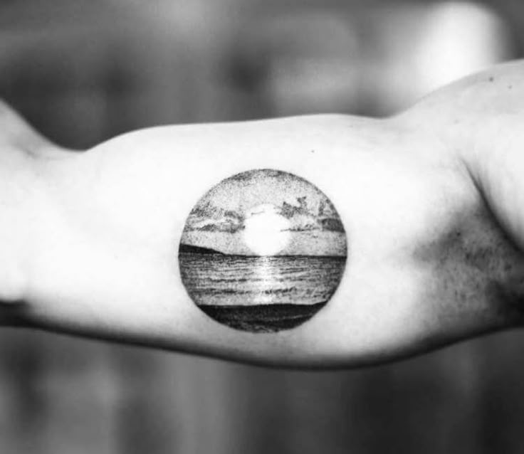 Sunset tattoo by Alessandro Capozzi | Post 25635